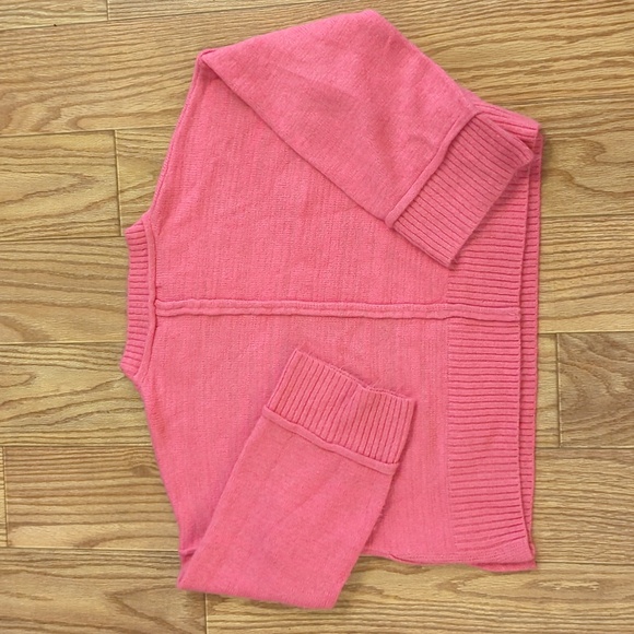 Pink boxy cropped sweater size small oversized Barbiecore soft cozy Pants Store - Picture 3 of 4